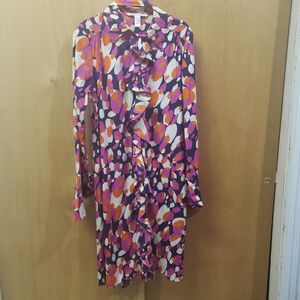 Diane Von Furstenberg
MANALA BUTTON DOWN
Silk dress
wBelt
SZ 8. #XXX